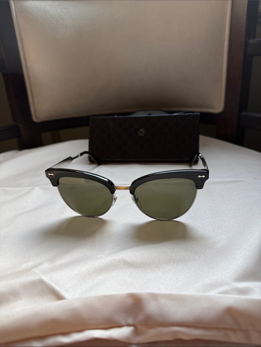 Gucci classic  Black Sunglasses